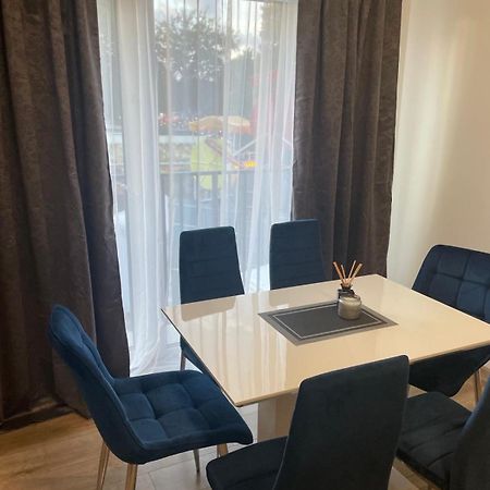 Guest House Lotus Palanga Ngoại thất bức ảnh