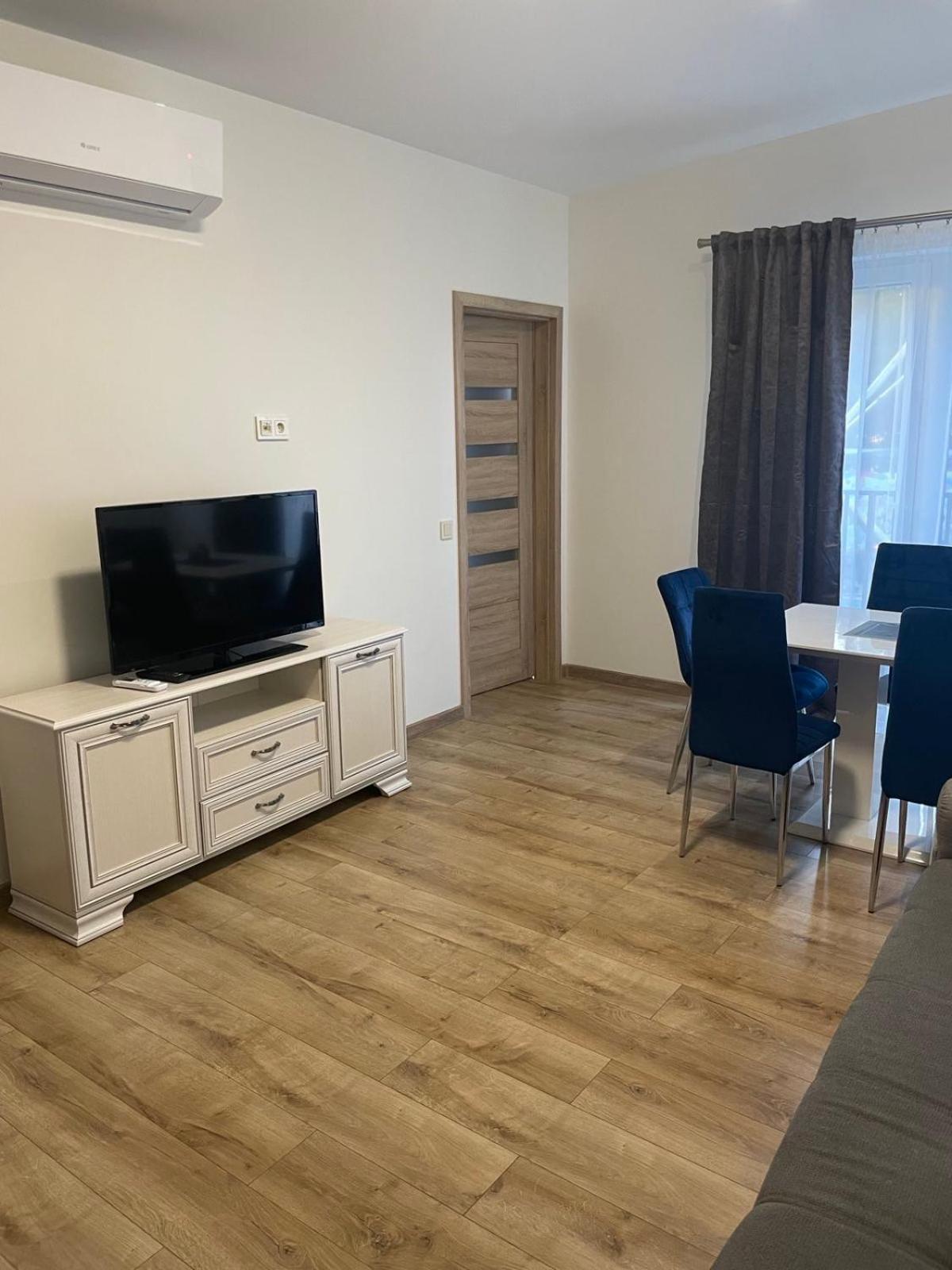 Guest House Lotus Palanga Ngoại thất bức ảnh