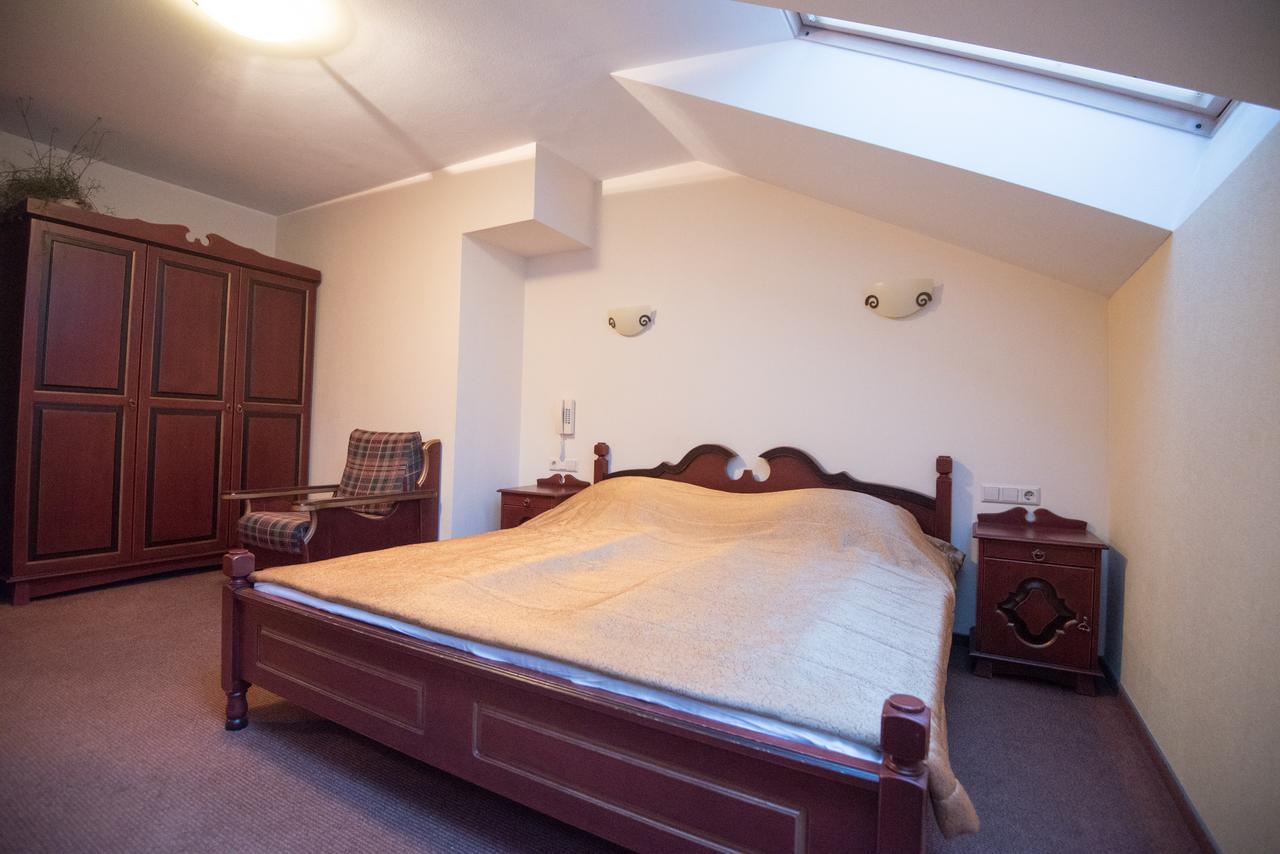 Guest House Lotus Palanga Ngoại thất bức ảnh